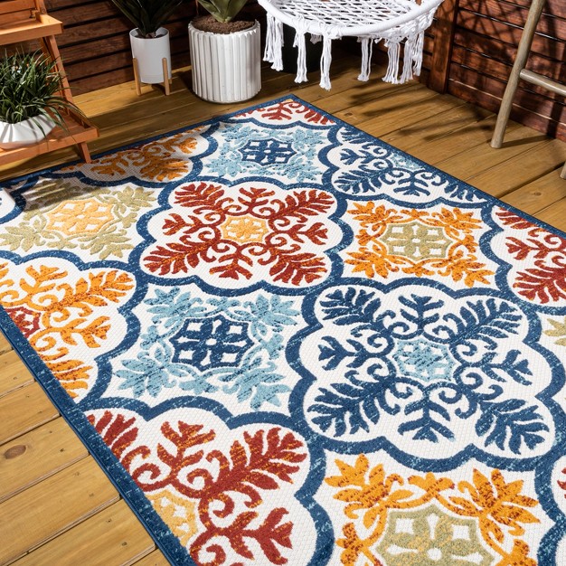 Lucena Modern Medallion High low Indoor outdoor Area Rug Jonathan Y