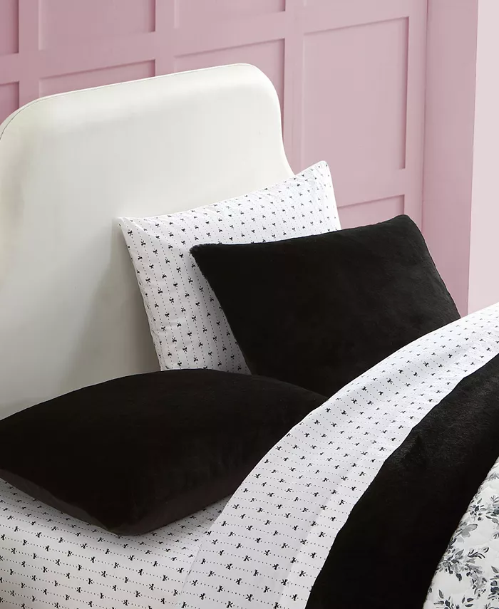 Betsey Johnson Solid Black Faux Fur 2 Piece Duvet Cover Set， Twin