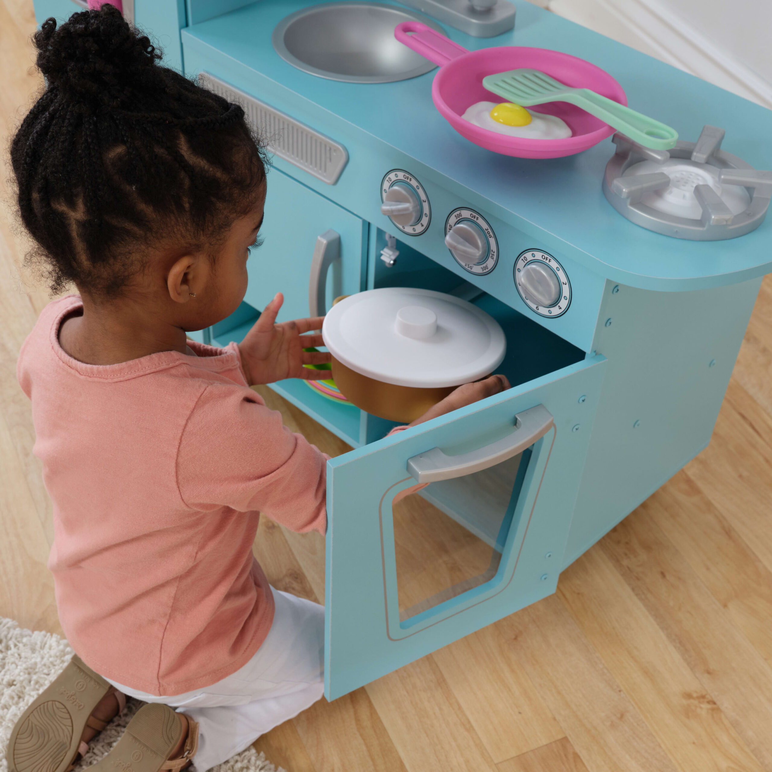 KidKraft Vintage Wooden Play Kitchen with Pretend Ice Maker and Play Phone - Blue