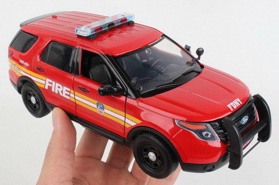 Daron Fdny Ford Suv 1/24  NY71736