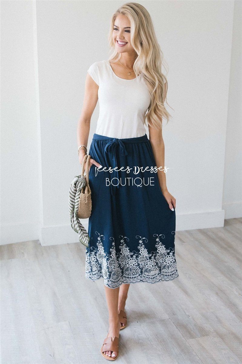 Embroidered Scallop Trim Tie Waist Skirt