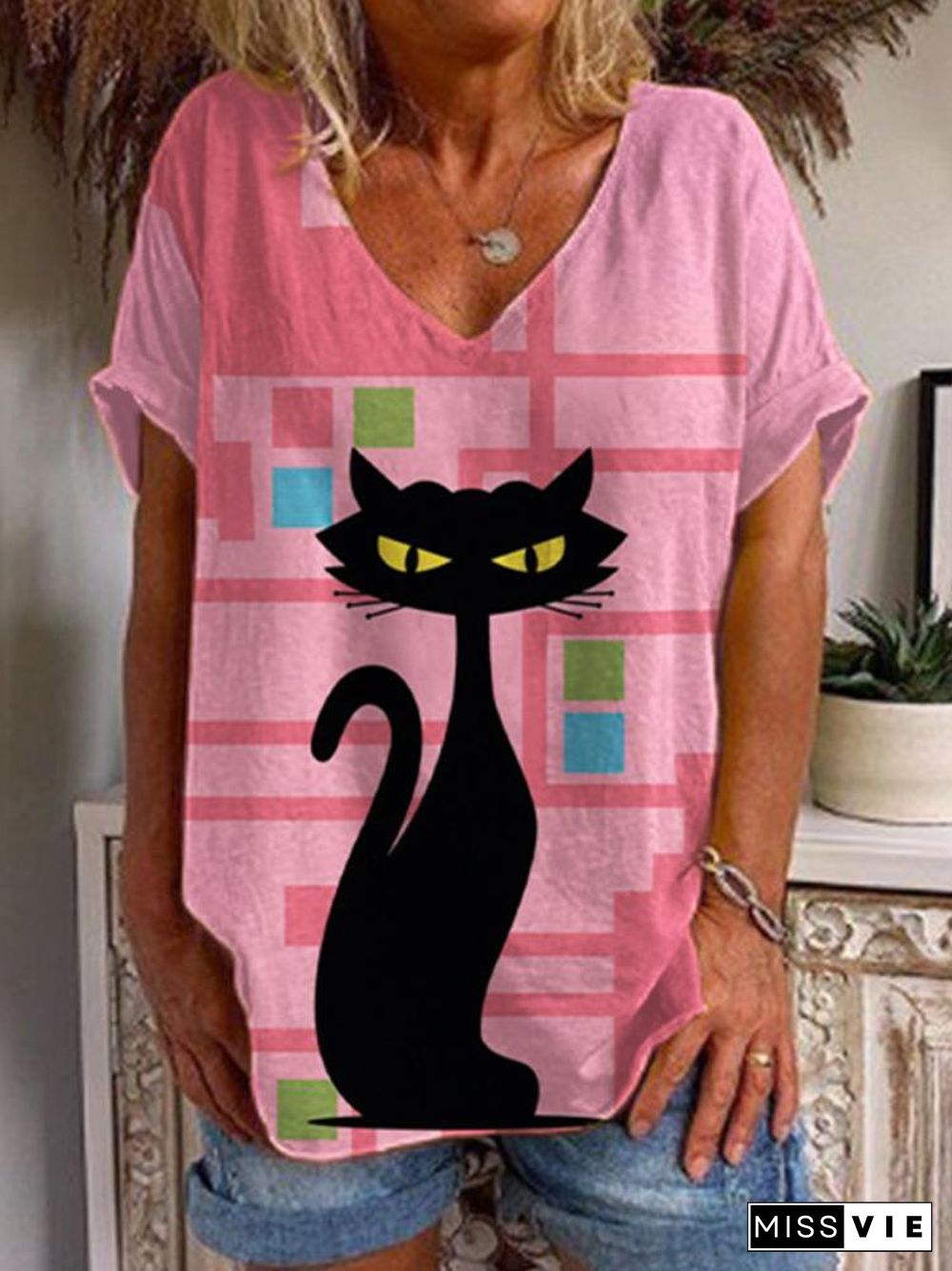 V Neck Black Cat Printed Pink T-Shirt