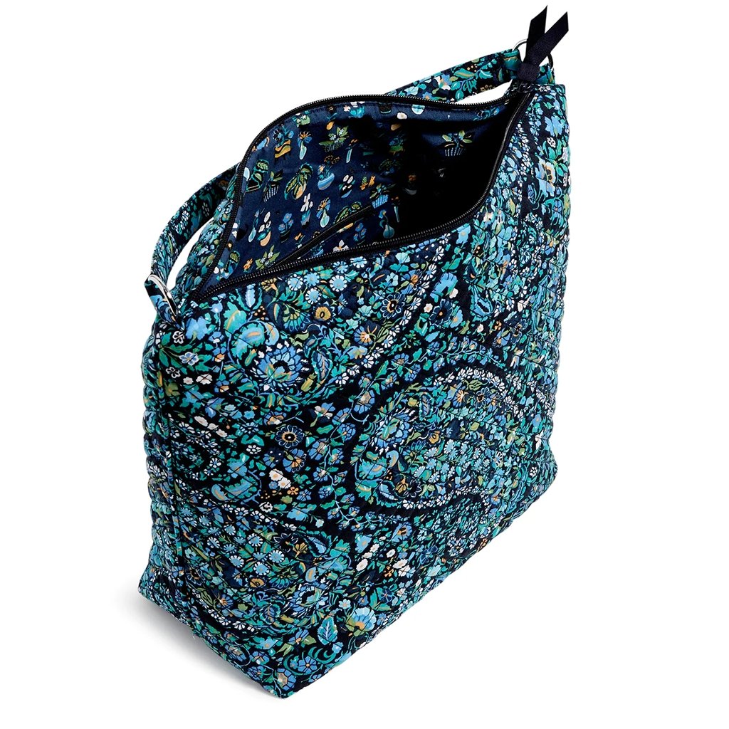 Vera Bradley  Oversized Hobo Shoulder Bag in Dreamer Paisley