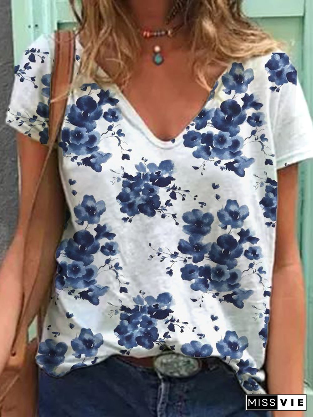 Short Sleeve V Neck Floral Casual T-shirt