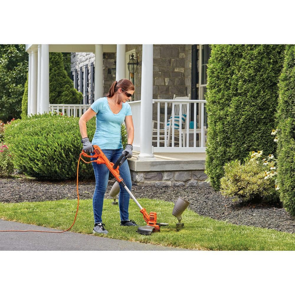 BLACK+DECKER 14 in. 6.5 Amp Corded Electric Single Line 2-In-1 String Trimmer & Lawn Edger with Automatic Feed BESTA510