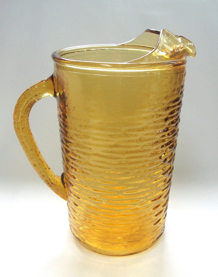 Honey Gold Amber Glass Water Beverage Pitcher Anchor Hocking 2 Quarts Vintage Kitchen 1960s