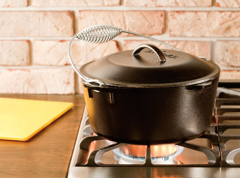 Lodge Cast Iron 5 Quart Seasoned Cast Iron Dutch Oven With Bail Handle