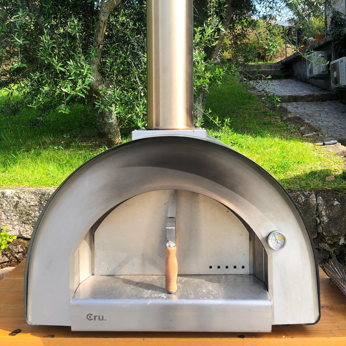 Cru Pro 60 Outdoor Wood-Fired Pizza Oven