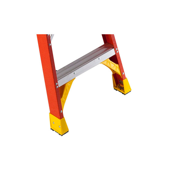 Werner 6200 Series Fiberglass Stepladder // 300 lb Rated