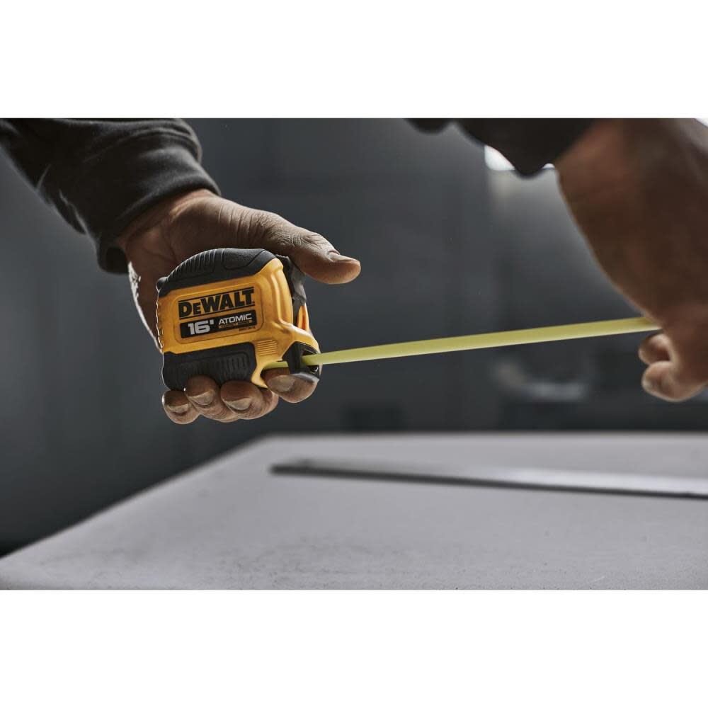 DW ATOMIC Compact Series 16' Tape Measure DWHT38116S from DW