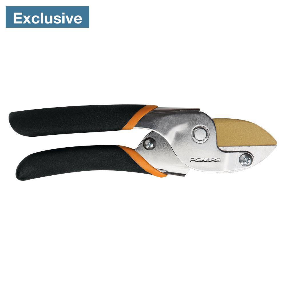 Fiskars 58 in. Cut Capacity Titanium Coated Steel Blade with Non-Slip Grip Anvil Hand Pruning Shears 391102-1004