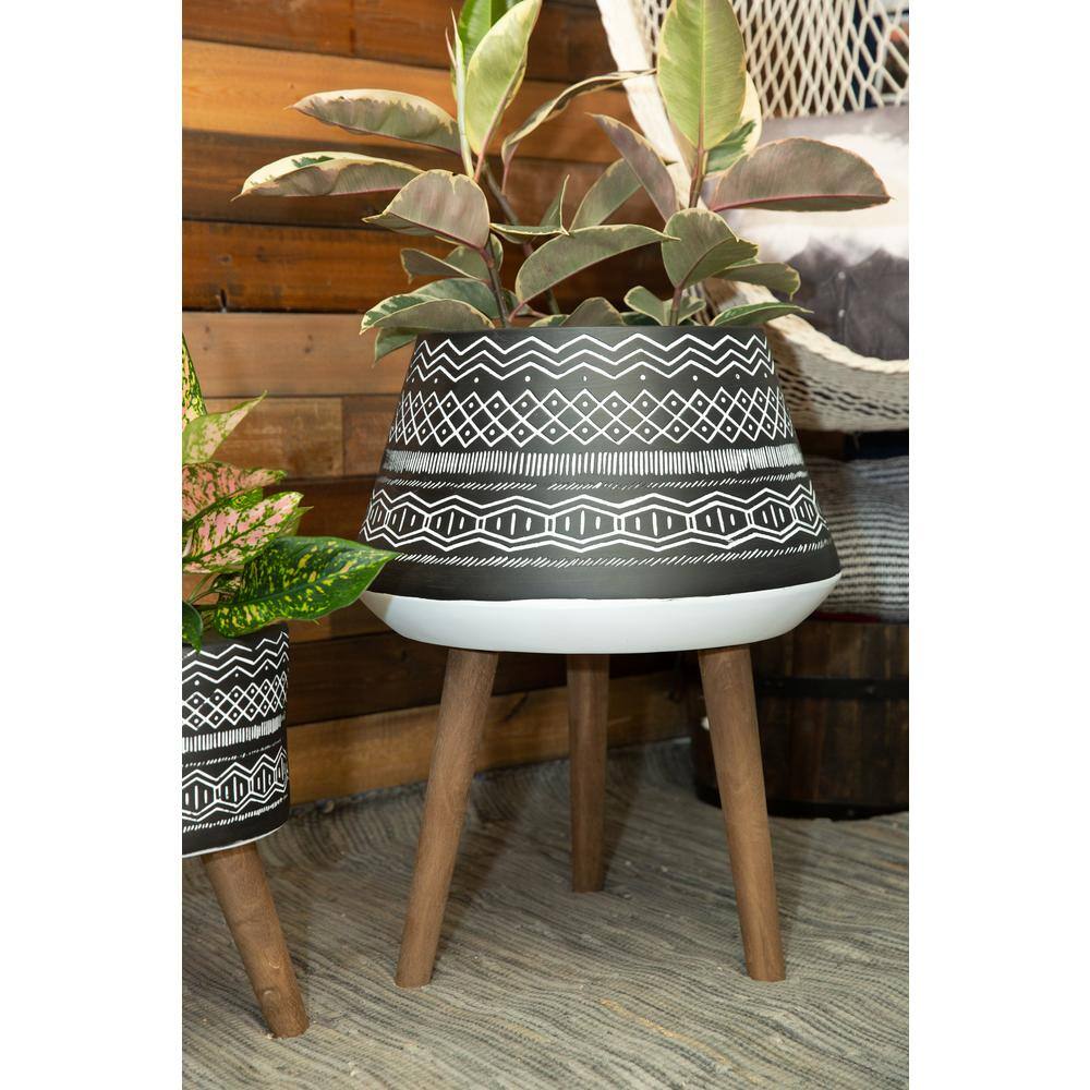 Flora Bunda 18 in. and 10 in. Black Tribal Fiberglass Plant Pot on Wood Stand Mid-Century Planter (Set of 2) CTF259E2-BK