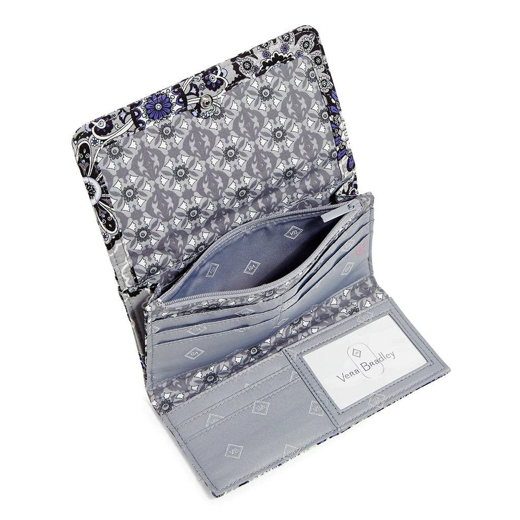 Vera Bradley  RFID Trifold Clutch Wallet in Tranquil Medallion