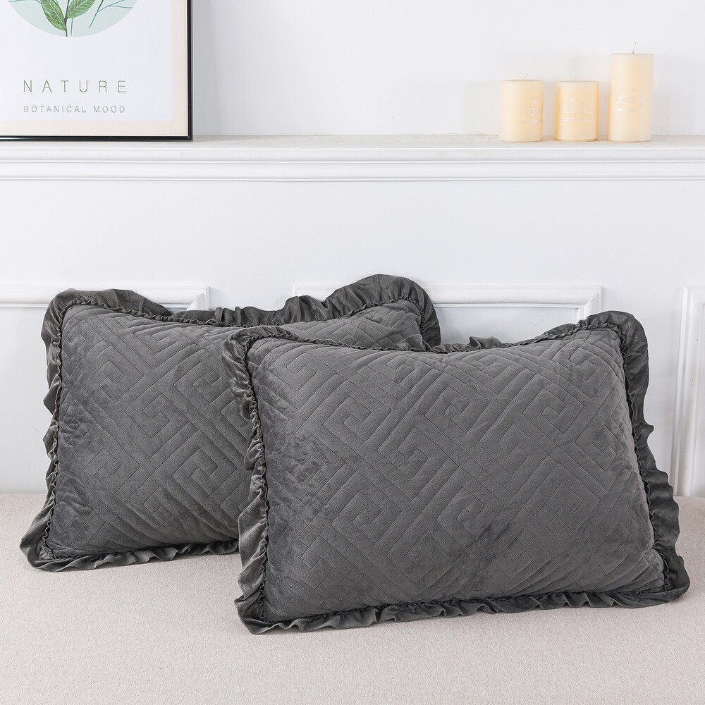 Lavish Plush Poly Velvet Quilt Set