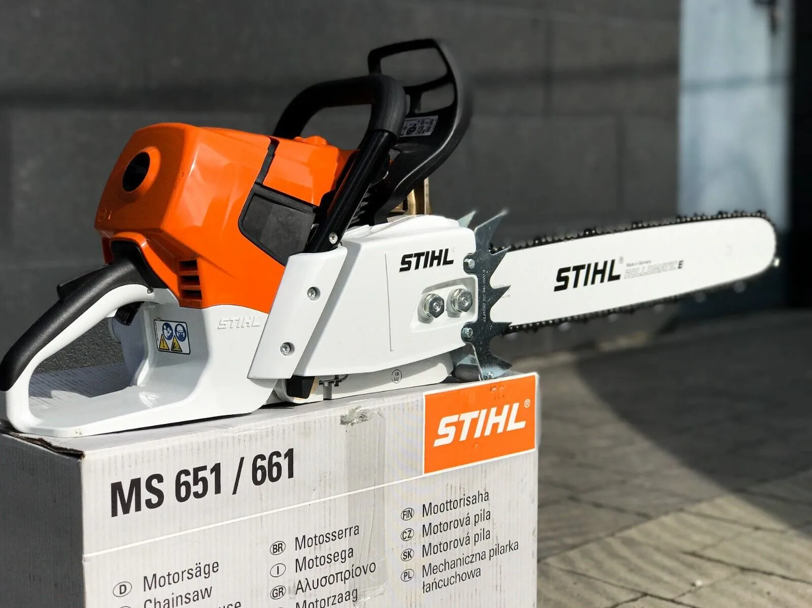 MS 661 C-M 32 Professional Chainsaw