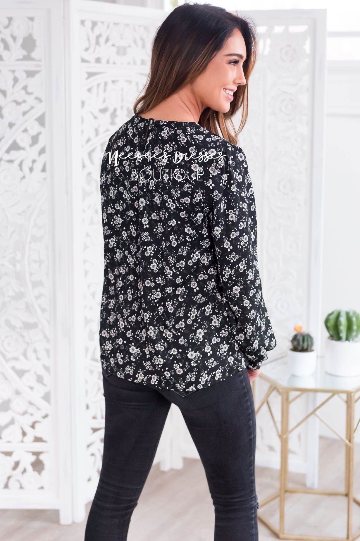 Oh, So Pretty Floral Blouse