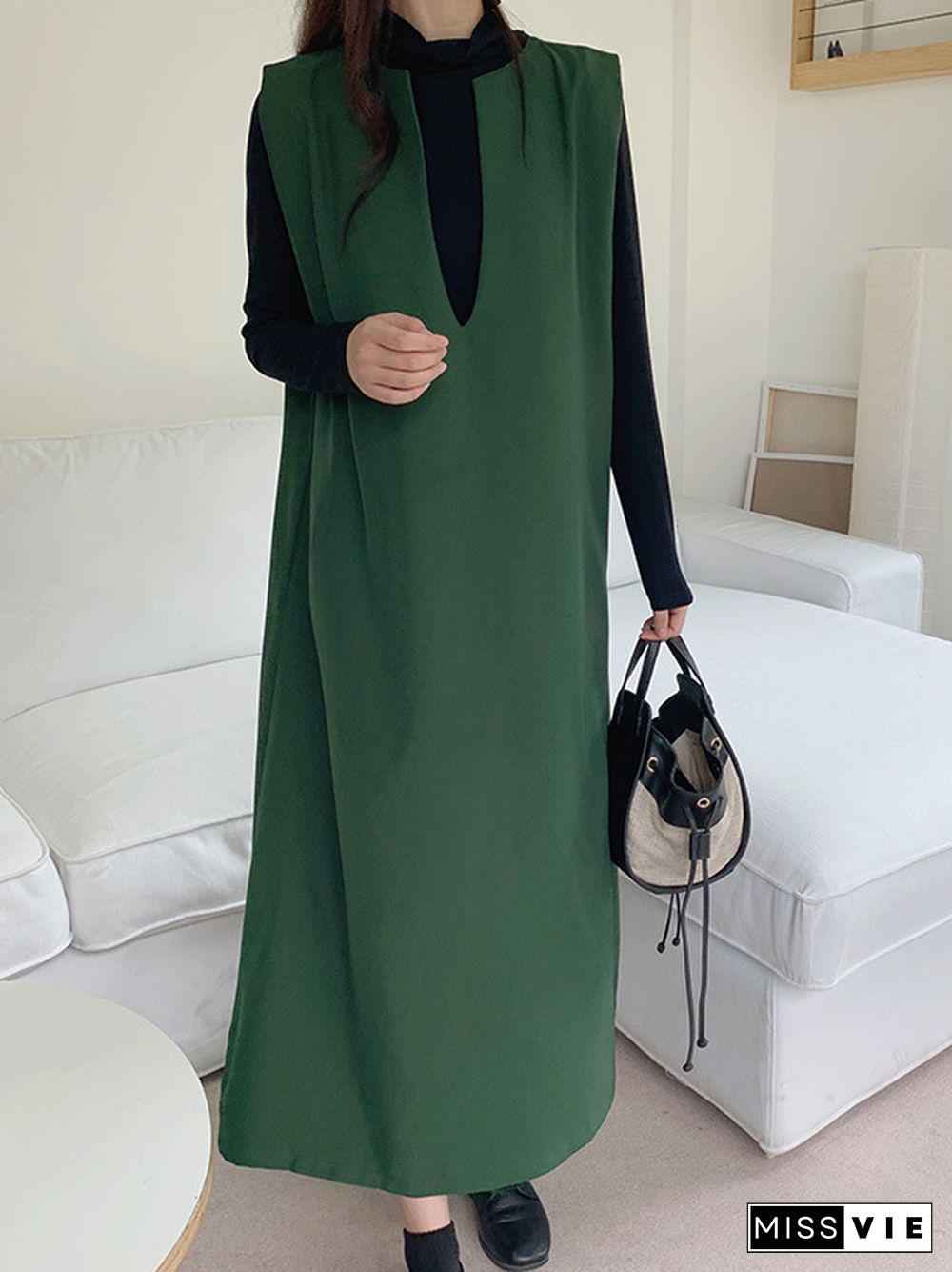 Casual Sleeveless Loose Solid Color V-Neck Midi Dresses