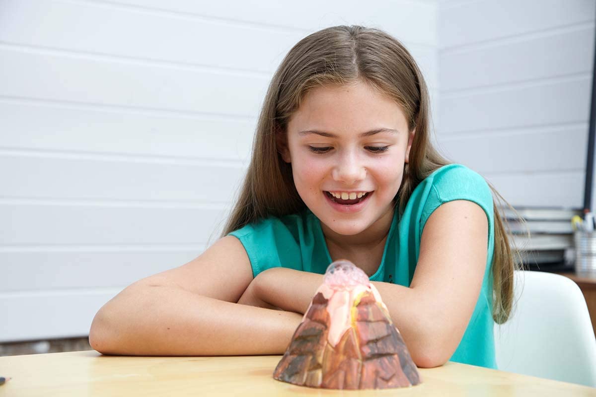 Volcano Making Kit by KidzLabs/Toysmith