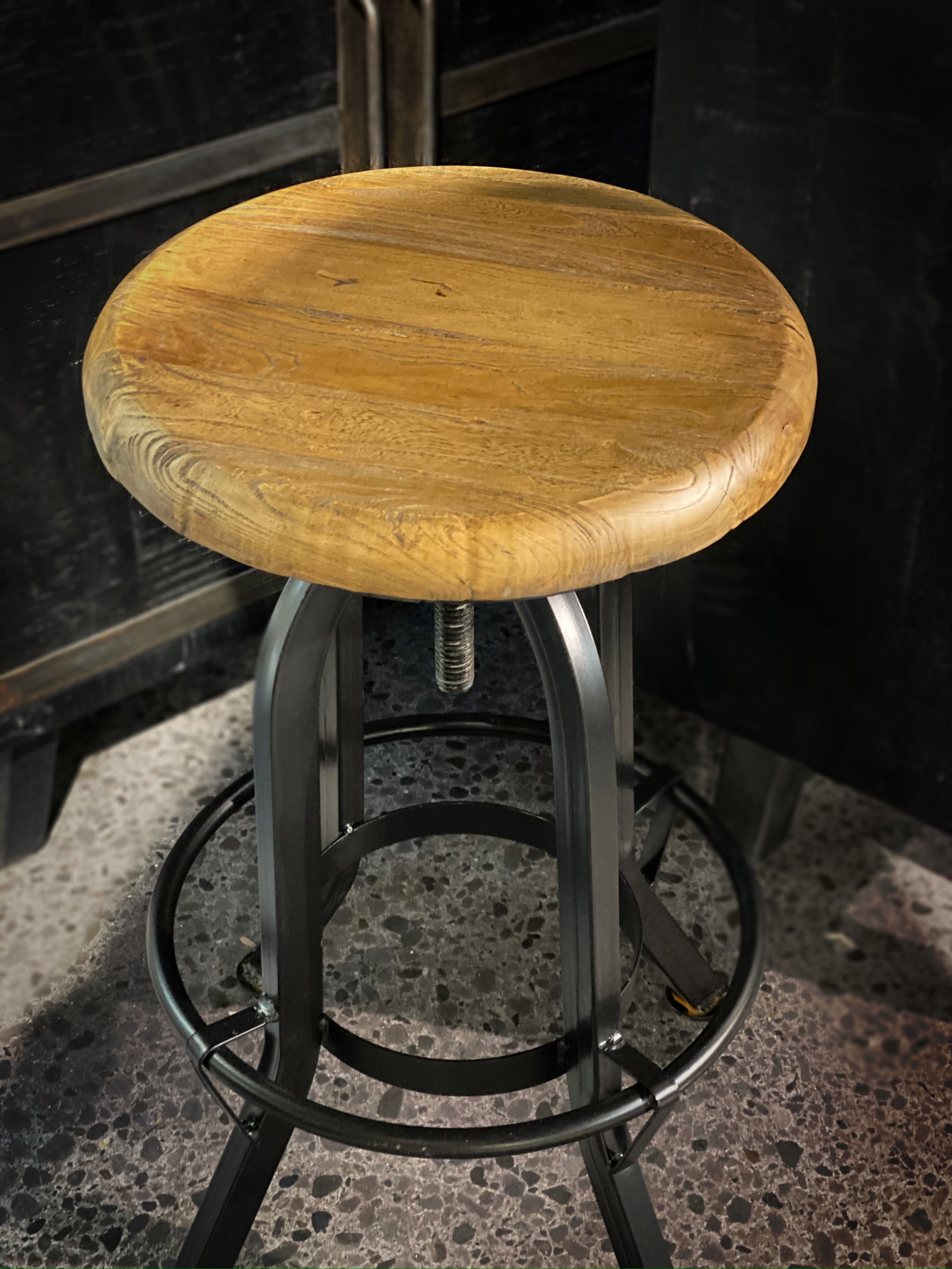 KAIA STOOL