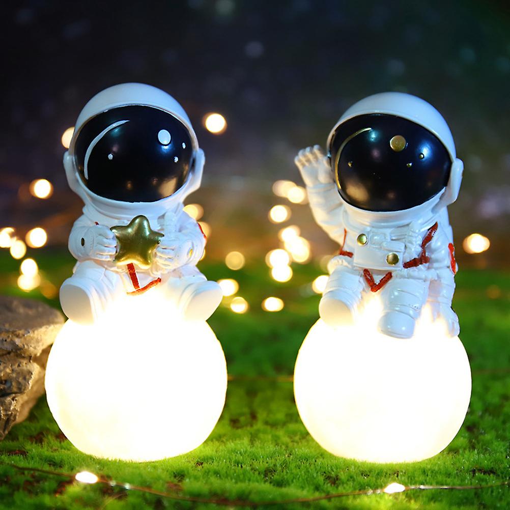 Spaceman Lamp Astronaut LED Table Lamp Bedside Lamp Night Light for Home Bedroom Kids Birthday Christmas Gifts