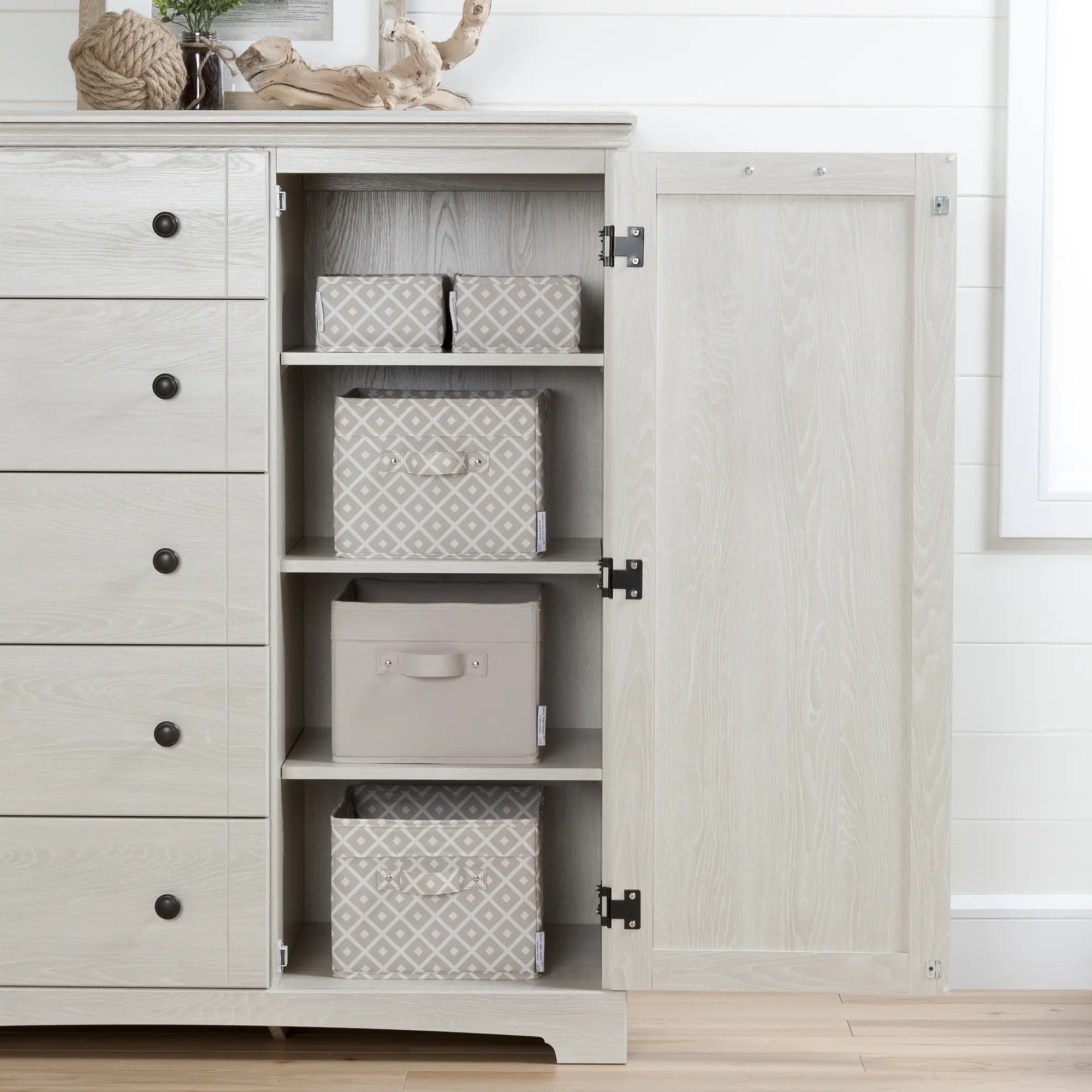 Avilla Winter Oak Chest with 5 Drawers - South Shore