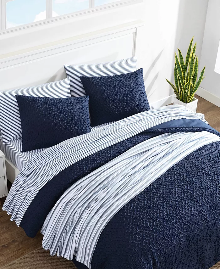 Nautica Point Harbor Embossed 2 Piece Duvet Cover Set， Twin