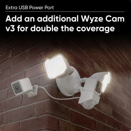 Wyze 2600 Lumen LEDs Color Night Vision Cam Floodlight with Wyze Cam v3 Dog Camera