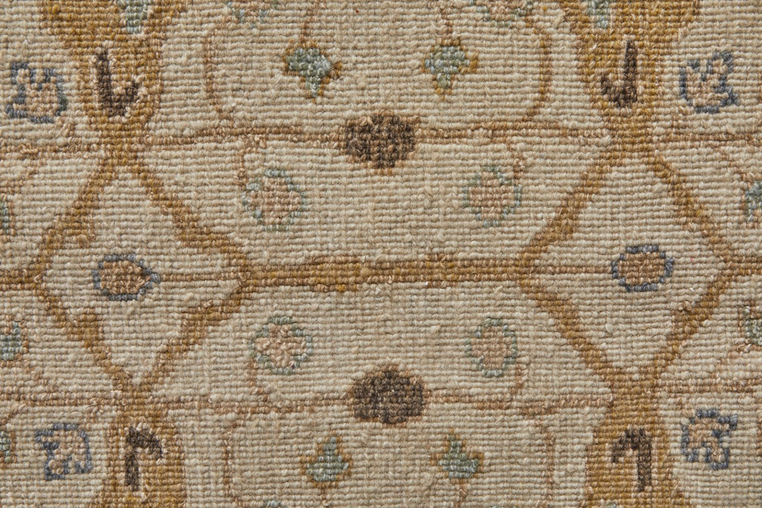 Aleska Oriental Ivory/Gold Rug