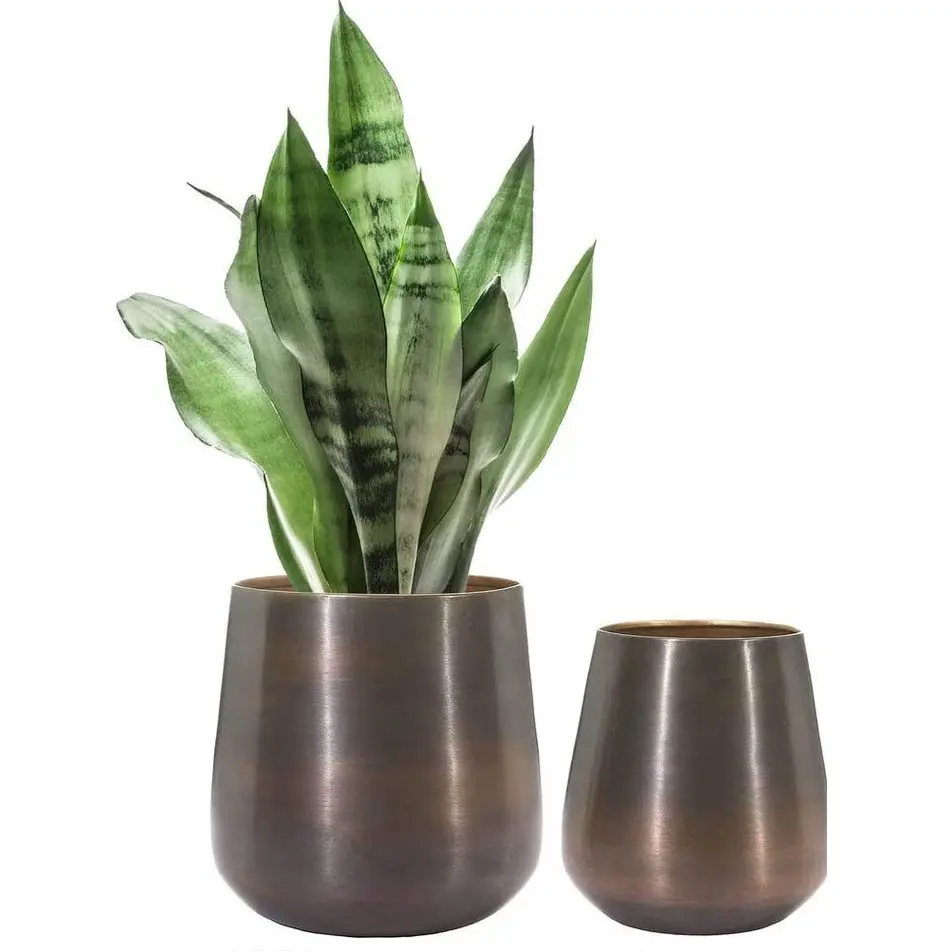 Medium Size Gold Polished Metal Planters for Garden Home Decorative Plant Custom Shape Flower Pot Luxury Floor Planter