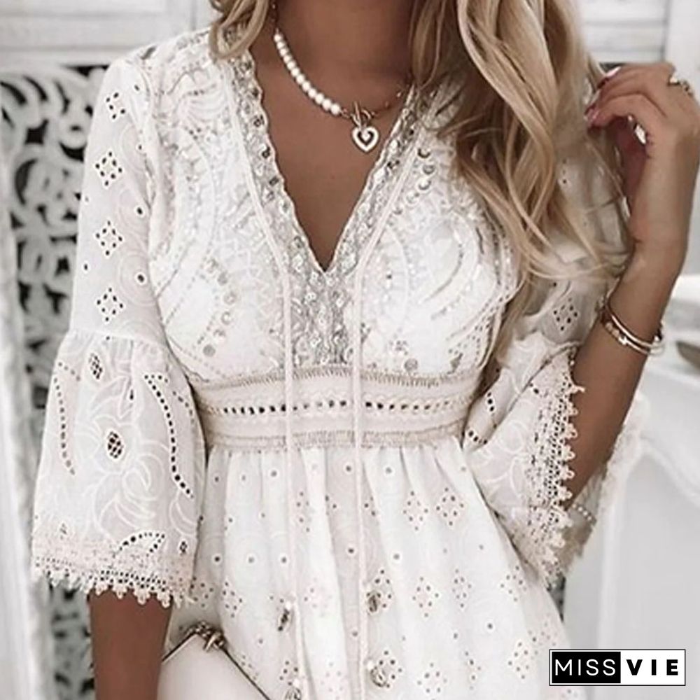 Ladies New Tassel Patchwork Vintage Dress Fashion Embroidery Hollow Out Pattern Mini Dress Women Elegant Lace V-Neck Beach Dress