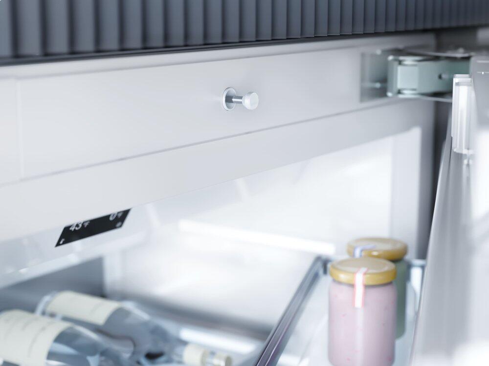 Miele K2901SF- Mastercool™ Refrigerator For High-End Design And Technology On A Large Scale.