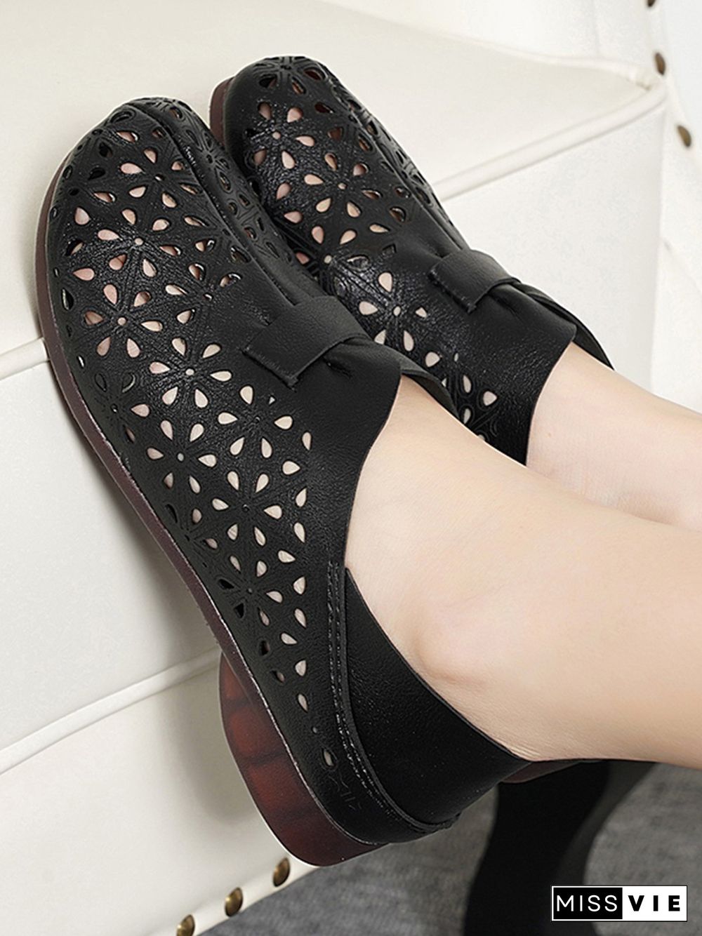 Vintage Plain All Season Breathable Daily Round Toe Pu Standard Deep Mouth Shoes Flats for Women