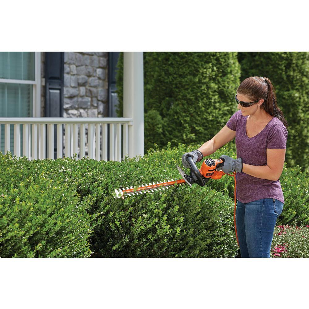 BLACK+DECKER 20 in. 3.8 AMP Corded Dual Action Electric Hedge Trimmer with Saw Blade Tip BEHTS300