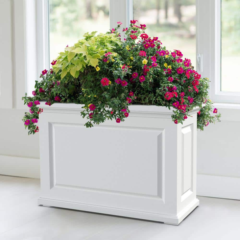 Mayne Nantucket 36 in. Self-Watering White Polyethylene Trough 4847-W