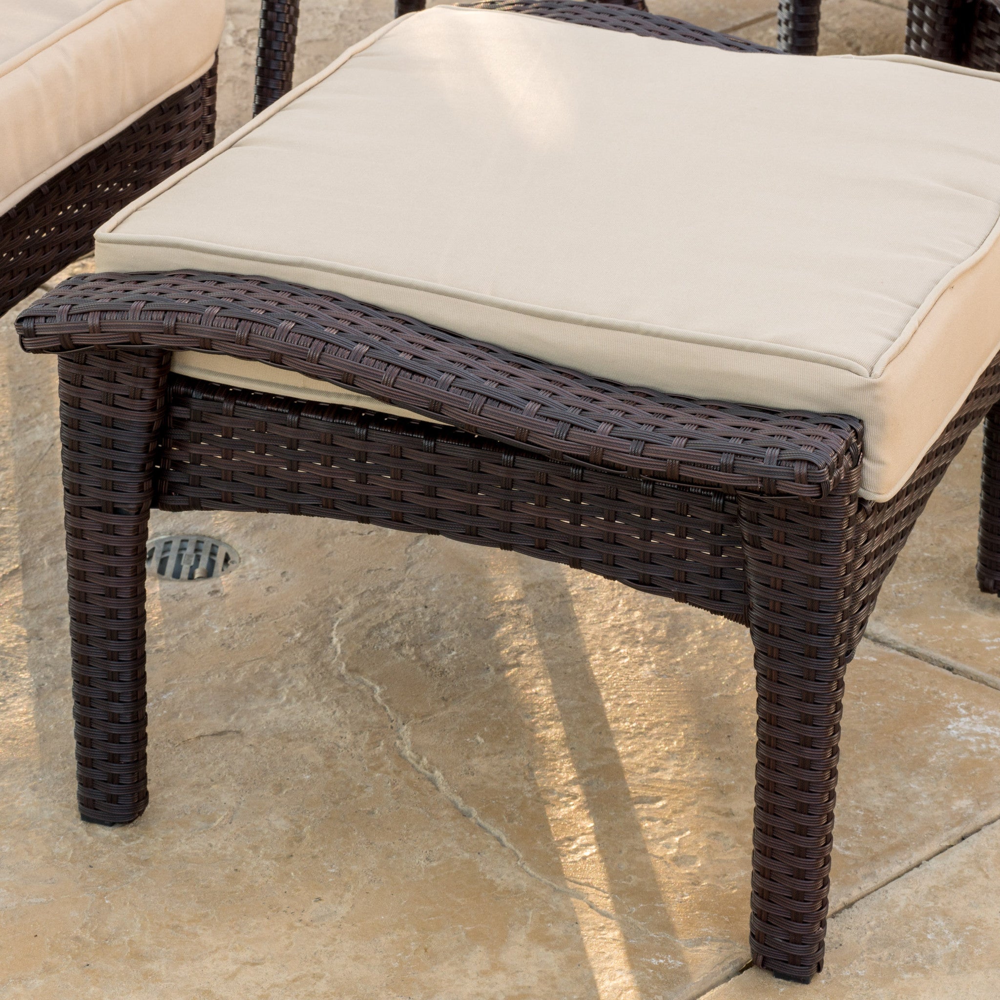 Maui Outdoor 5-piece Brown Wicker Seating Set with Cushions