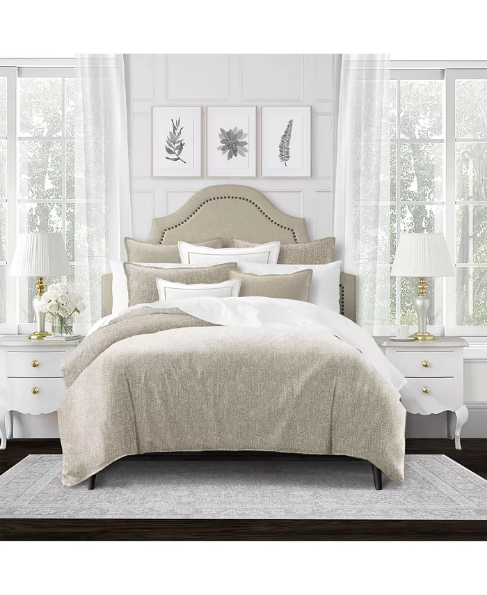 6ix Tailors Fine Linens Stonewall Wheat California King Comforter and 2 Shams Set， Plus 2 Bonus Cushions