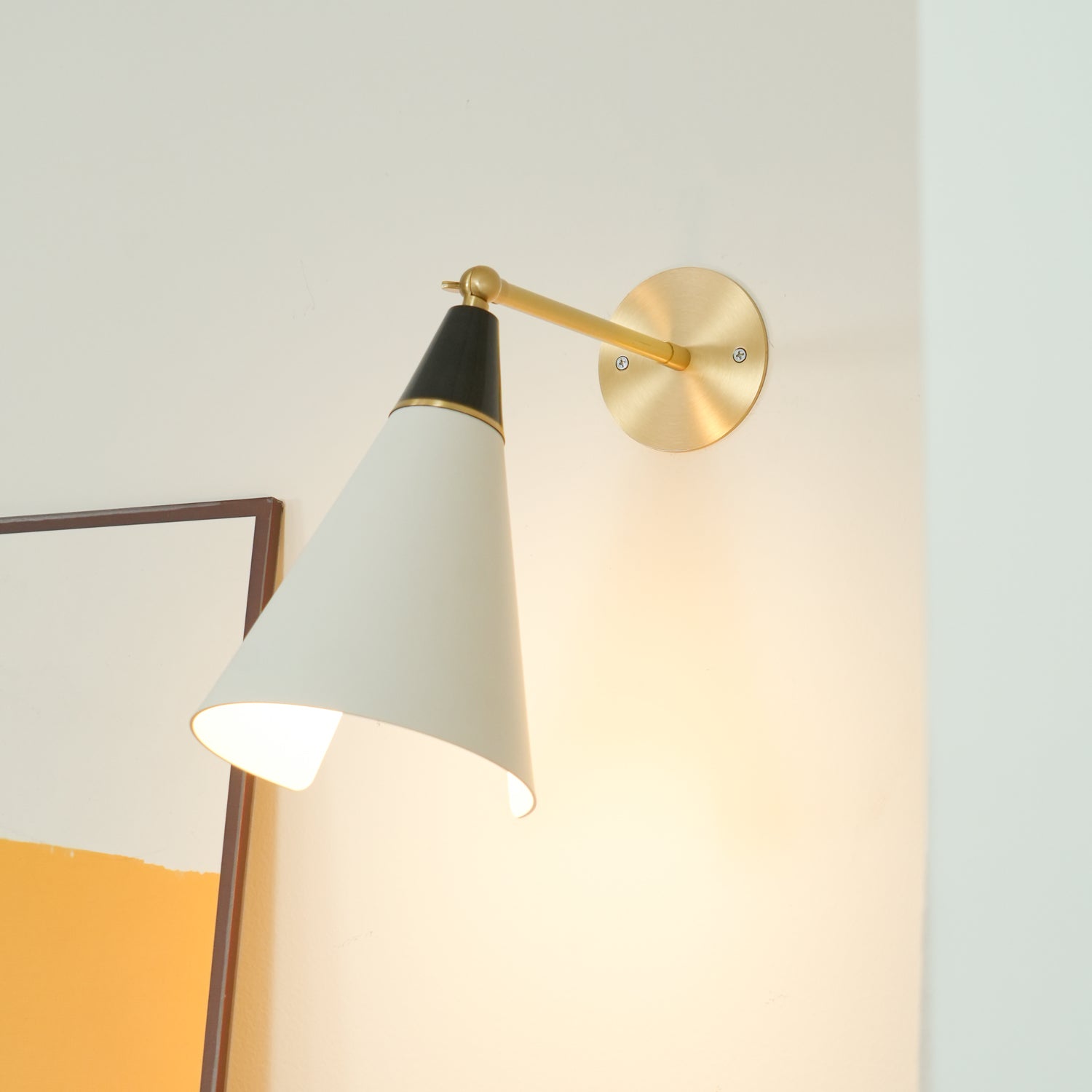 Petite Magari Wall Lamp