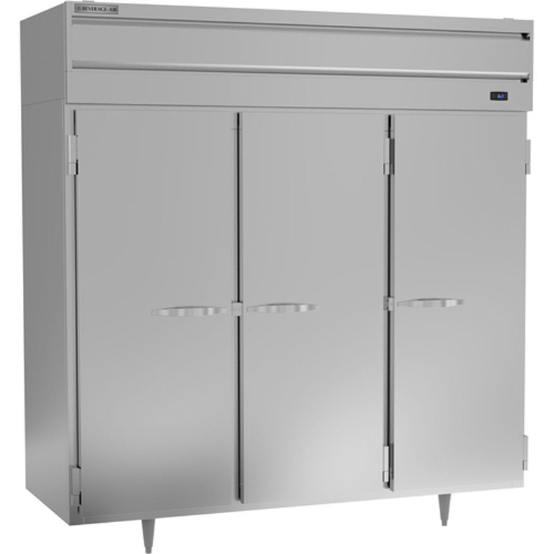 Beverage-Air PR3HC-1AS Reach-In Refrigerator， P-Series， 3-Section， 3 Solid Doors