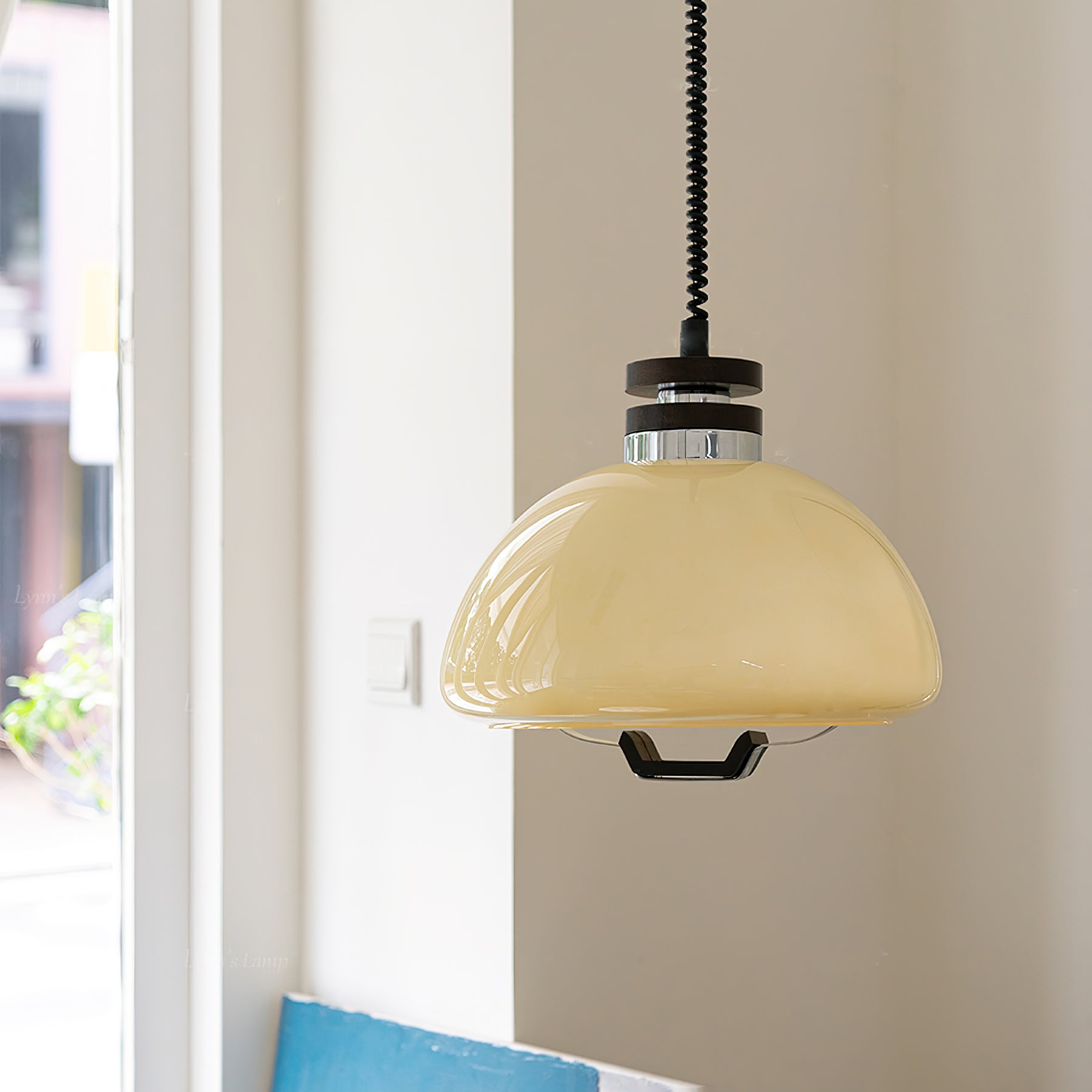 Vela Pudding Pendant Light