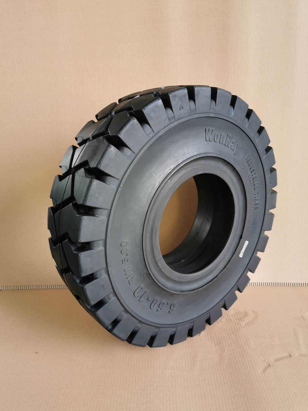 forklift tire manufacturer with solid forklift tires 600 9 650 10  700 12  28*9 15 and other wheels