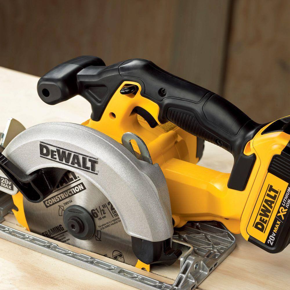 DW 20V MAX Cordless 6.5 in. Sidewinder Style Circular Saw (Tool Only) DCS391B