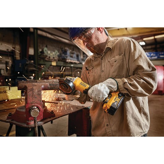 DEWALT DCG415W1 5-in 20-volt Max-Amp Paddle Switch Brushless Cordless Angle Grinder (Charger Included and 1-Battery)