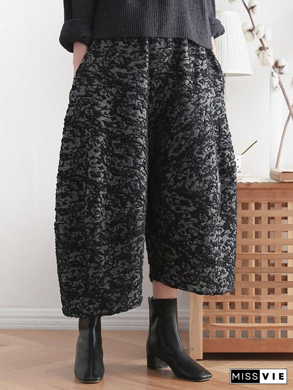 Vintage Loose Thickening Jacquard Nine-Quarter Pants