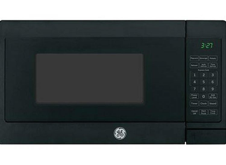 GE 0.7 Cu. Ft. Black Countertop Microwave Oven