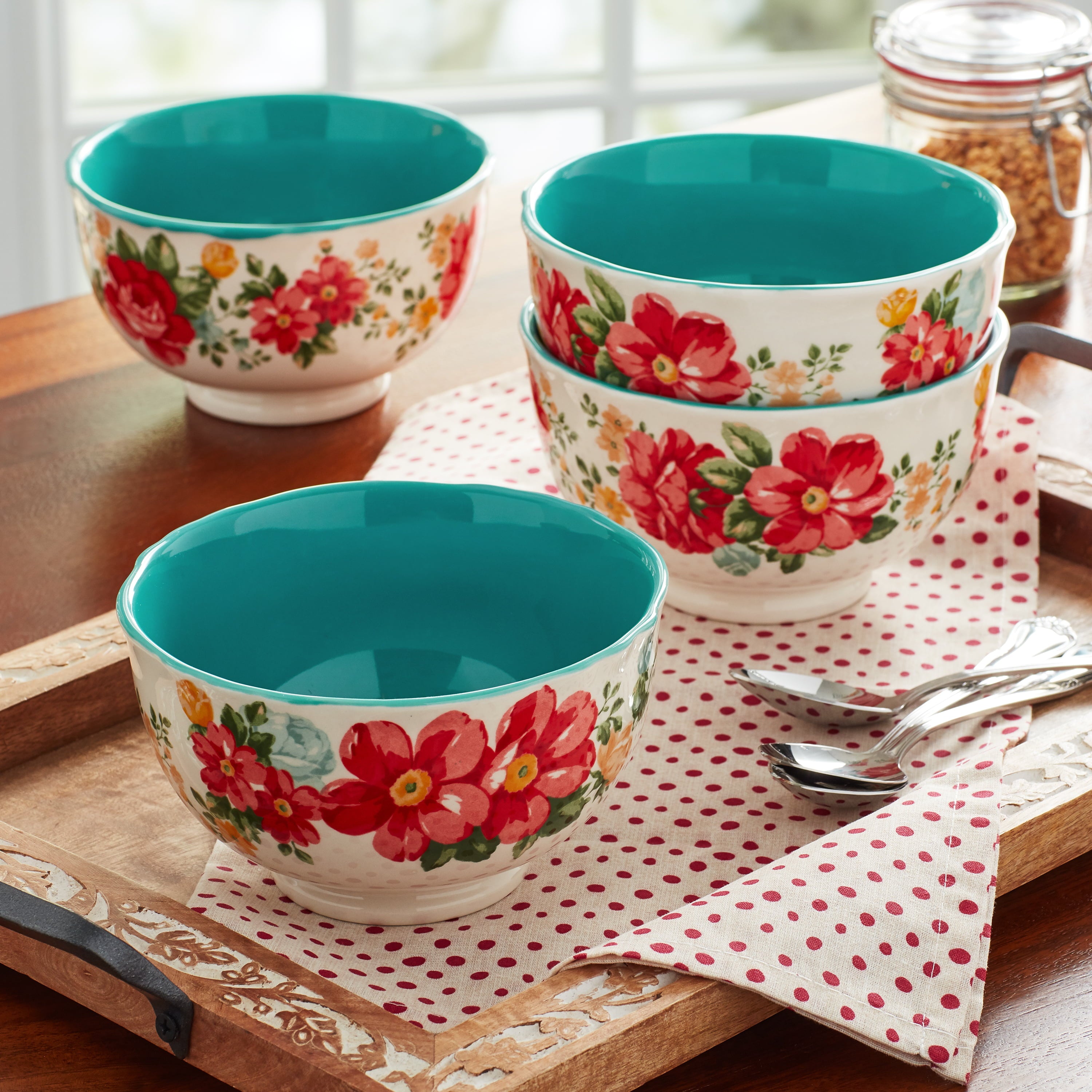 The Pioneer Woman Vintage Floral 4-Piece Footed Bowl Set