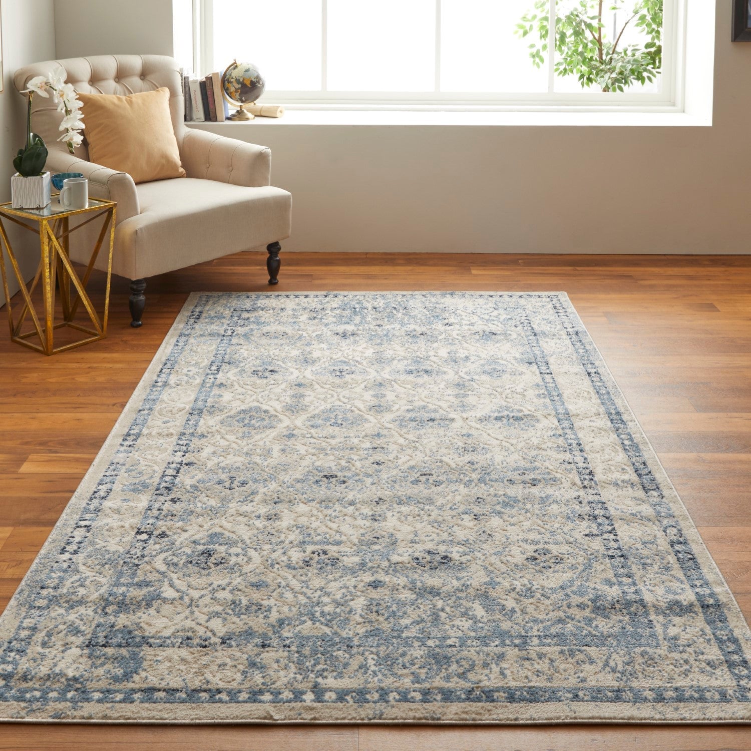 Wyllah Diamond Blue / Ivory Rug