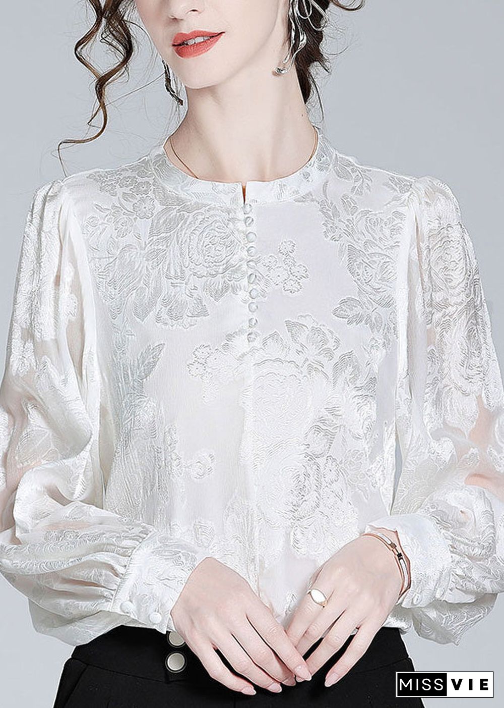 Fashion White O-Neck Button Jacquard Slik Shirt Spring