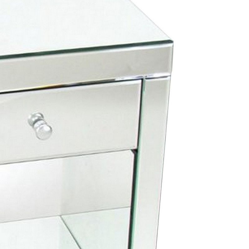 26 Inch Beveled Mirror Chest with 1 Drawer， Silver