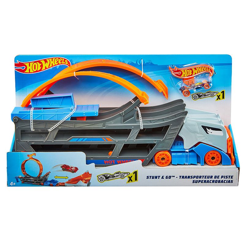 Mattel Hot Wheels Stunt and Go Track Set