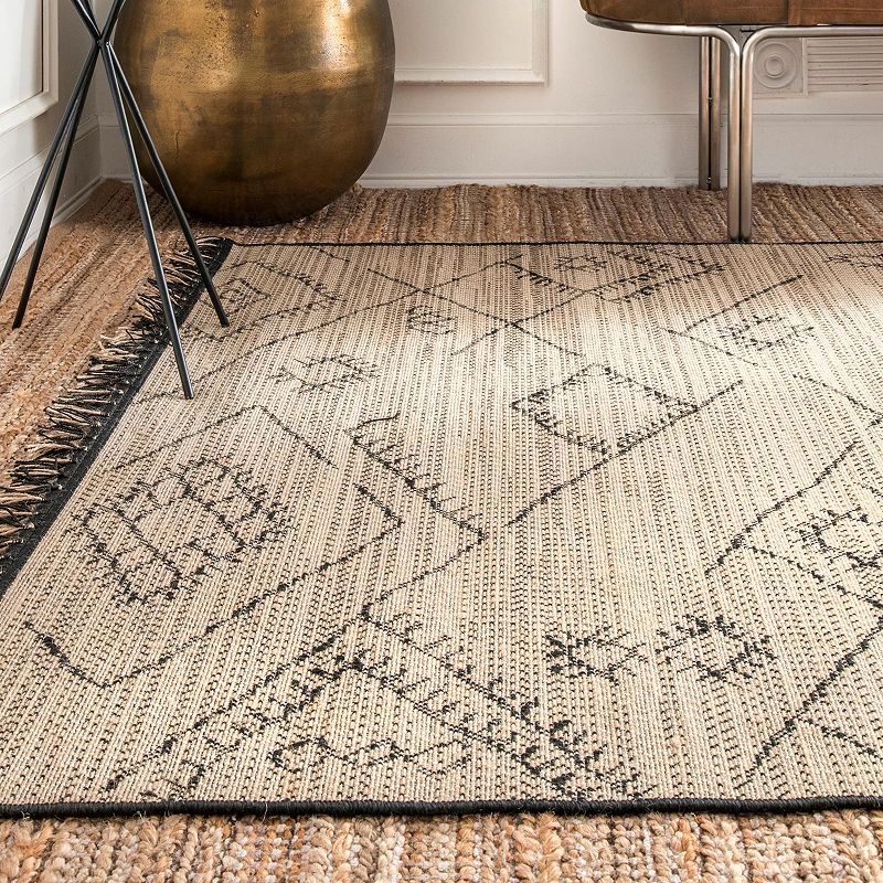 nuLOOM Modern Moroccan Norah Area Rug